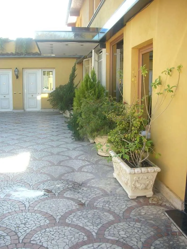 Hotel Quadrifoglio Roma Eur